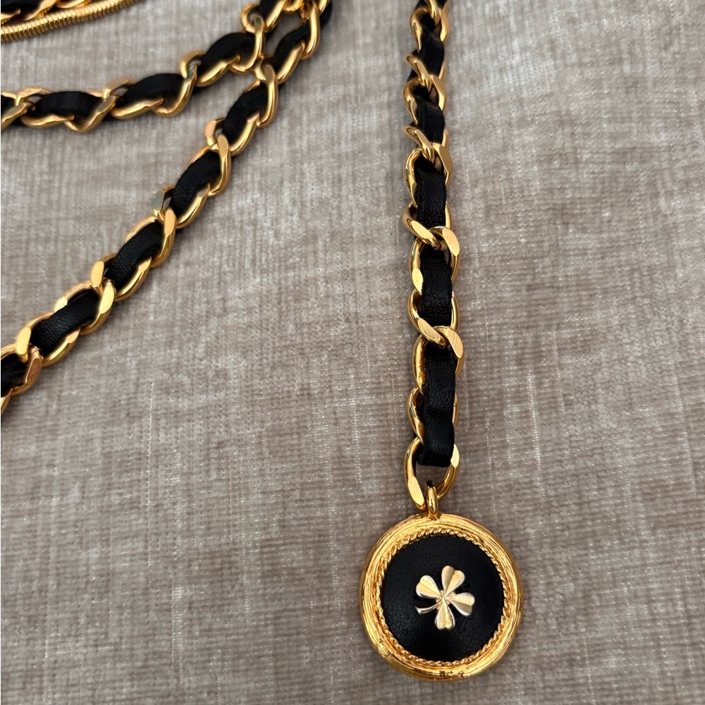 Authentic CHANEL 1990s NEW vintage triple leather chain belt clover charm RARE - Picture 7 of 15